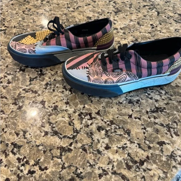 Vans Multicolor Artistic Women's Sneakers - Picture 1 of 4
